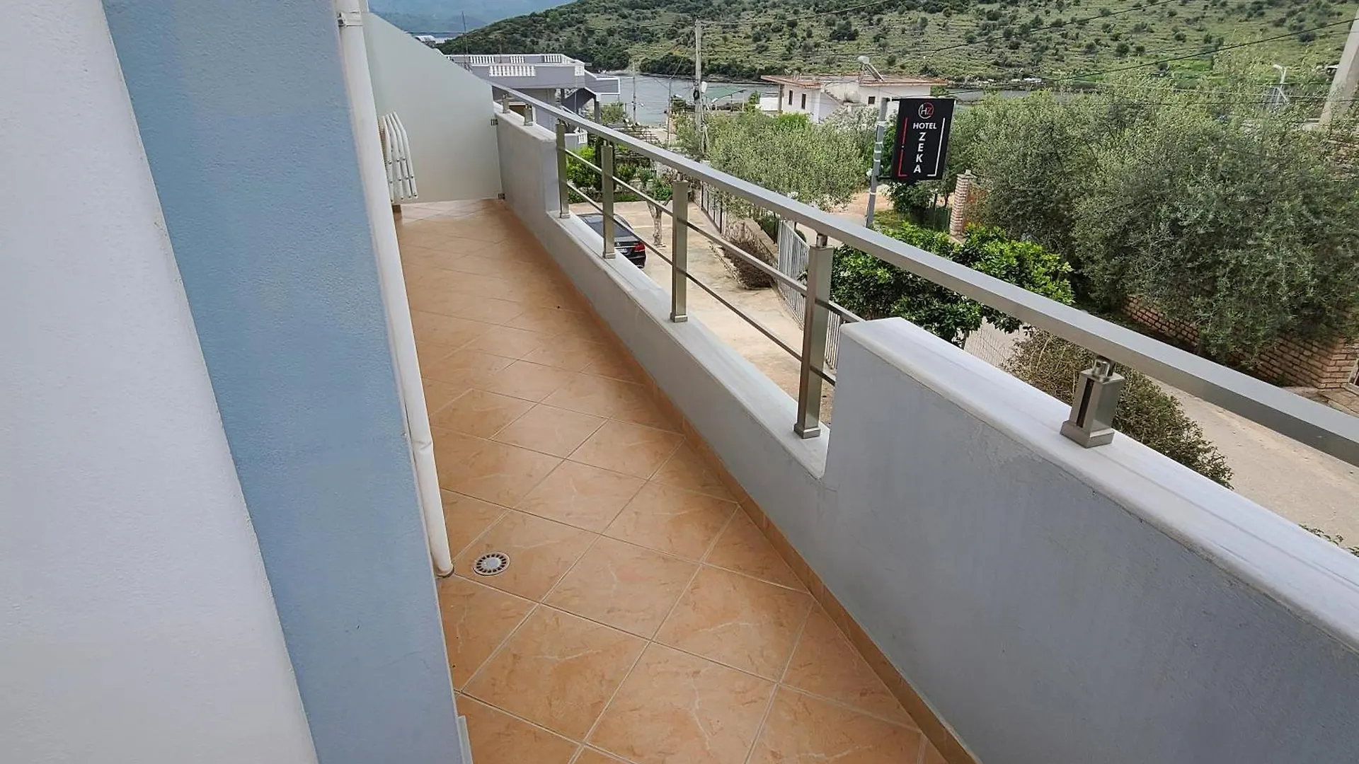 Villa Zeka 사밀 0*,